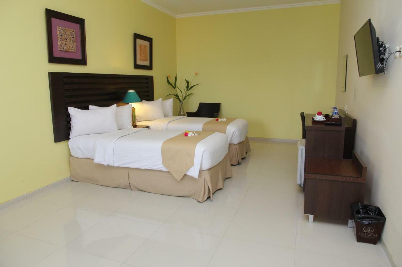 Bahamas Hotel&Resort Belitung Tanjung Pandan Exterior foto